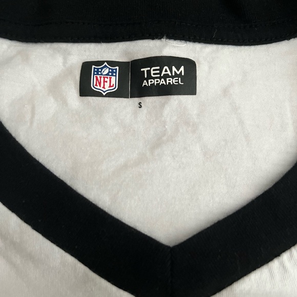 Women’s Baltimore Ravens Tshirt. Size small - Picture 3 of 5